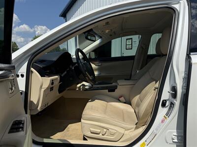 2014 Lexus ES 350   - Photo 21 - Greensburg, IN 47240-9353