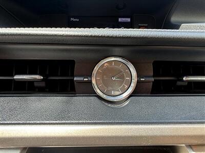 2014 Lexus ES 350   - Photo 15 - Greensburg, IN 47240-9353