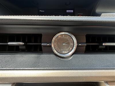 2014 Lexus ES 350   - Photo 15 - Greensburg, IN 47240-9353