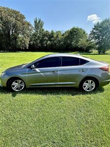 2019 Hyundai ELANTRA SEL   - Photo 3 - Greensburg, IN 47240-9353