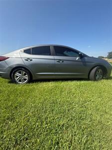 2019 Hyundai ELANTRA SEL   - Photo 10 - Greensburg, IN 47240-9353