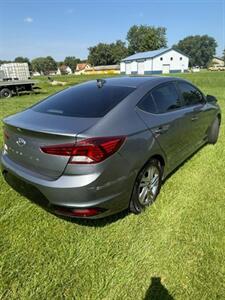 2019 Hyundai ELANTRA SEL   - Photo 9 - Greensburg, IN 47240-9353