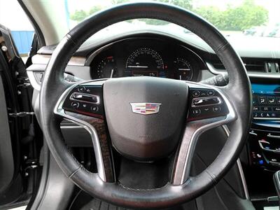 2018 Cadillac XTS Luxury   - Photo 22 - Greensburg, IN 47240-9353
