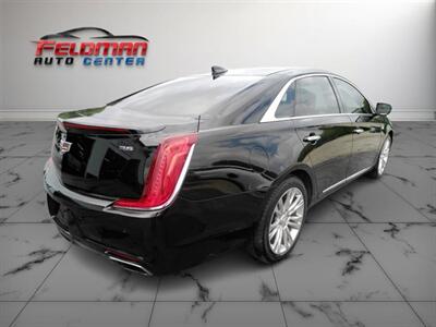 2018 Cadillac XTS Luxury   - Photo 7 - Greensburg, IN 47240-9353