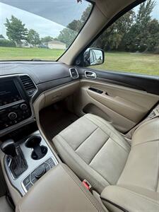 2018 Jeep Grand Cherokee Overland   - Photo 29 - Greensburg, IN 47240-9353
