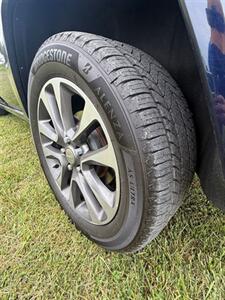 2018 Jeep Grand Cherokee Overland   - Photo 8 - Greensburg, IN 47240-9353