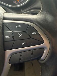 2018 Jeep Grand Cherokee Overland   - Photo 23 - Greensburg, IN 47240-9353