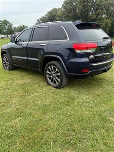 2018 Jeep Grand Cherokee Overland   - Photo 5 - Greensburg, IN 47240-9353