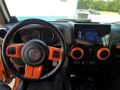 2011 Jeep Wrangler Unlimited Sahara   - Photo 12 - Greensburg, IN 47240-9353