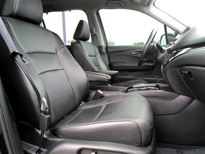 2020 Honda Pilot Touring w/Rear Captain's   - Photo 47 - Greensburg, IN 47240-9353