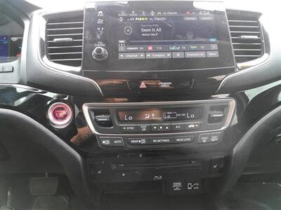 2020 Honda Pilot Touring w/Rear Captain's   - Photo 25 - Greensburg, IN 47240-9353