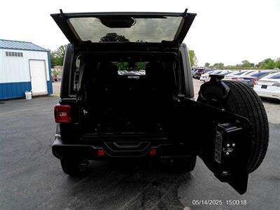2024 Jeep Wrangler Sahara   - Photo 34 - Greensburg, IN 47240-9353
