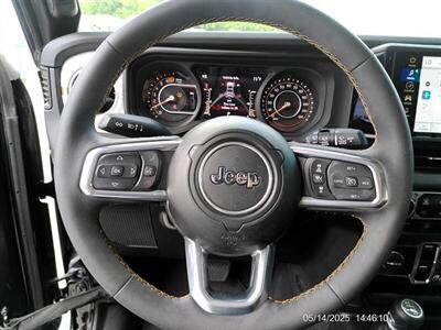 2024 Jeep Wrangler Sahara   - Photo 19 - Greensburg, IN 47240-9353