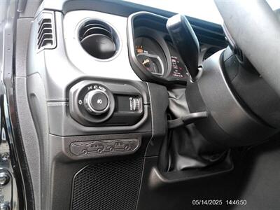 2024 Jeep Wrangler Sahara   - Photo 22 - Greensburg, IN 47240-9353