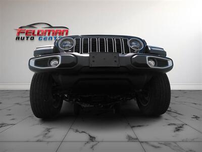 2024 Jeep Wrangler Sahara   - Photo 12 - Greensburg, IN 47240-9353