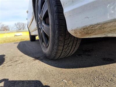 2003 Hyundai SONATA   - Photo 13 - Greensburg, IN 47240-9353