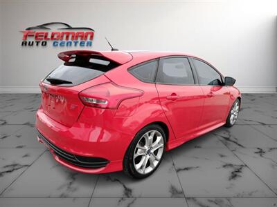 2016 Ford Focus ST   - Photo 7 - Greensburg, IN 47240-9353