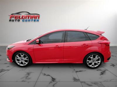2016 Ford Focus ST   - Photo 2 - Greensburg, IN 47240-9353