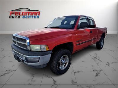 2001 Dodge Ram 1500 SLT  Laramie - Photo 1 - Greensburg, IN 47240-9353