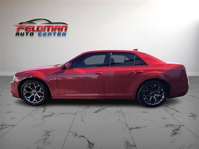 2015 Chrysler 300 S   - Photo 3 - Greensburg, IN 47240-9353