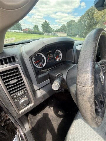 2014 RAM 1500 Tradesman - Photo 33 - Greensburg, IN 47240-9353