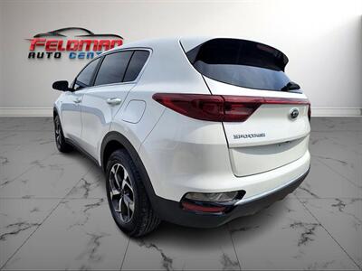 2021 Kia Sportage LX  AWD - Photo 3 - Greensburg, IN 47240-9353