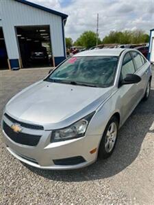 2013 Chevrolet Cruze 1LT - Photo 1 - Greensburg, IN 47240-9353