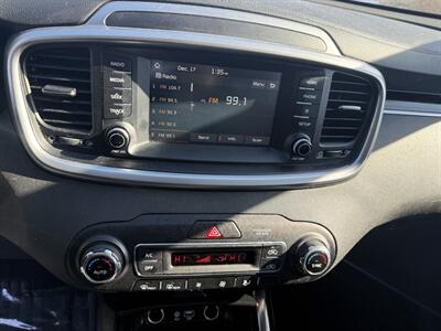 2019 Kia Sorento LX V6   - Photo 12 - Greensburg, IN 47240-9353
