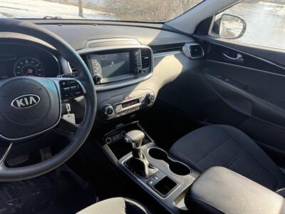 2019 Kia Sorento LX V6   - Photo 11 - Greensburg, IN 47240-9353