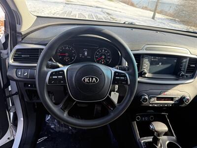2019 Kia Sorento LX V6   - Photo 9 - Greensburg, IN 47240-9353