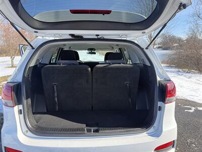 2019 Kia Sorento LX V6   - Photo 18 - Greensburg, IN 47240-9353