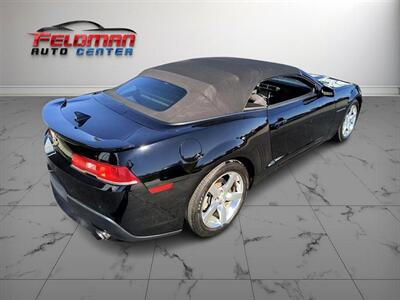 2015 Chevrolet Camaro LT  Convertible - Photo 15 - Greensburg, IN 47240-9353