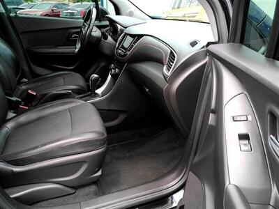 2020 Chevrolet Trax LT   - Photo 40 - Greensburg, IN 47240-9353