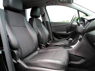 2020 Chevrolet Trax LT   - Photo 41 - Greensburg, IN 47240-9353