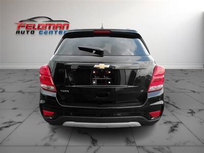 2020 Chevrolet Trax LT   - Photo 4 - Greensburg, IN 47240-9353