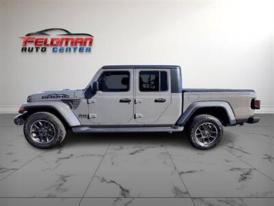 2021 Jeep Gladiator Overland   - Photo 2 - Greensburg, IN 47240-9353