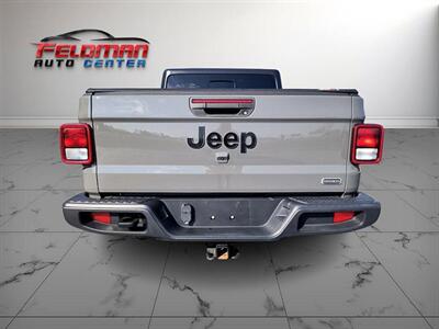 2021 Jeep Gladiator Overland   - Photo 4 - Greensburg, IN 47240-9353