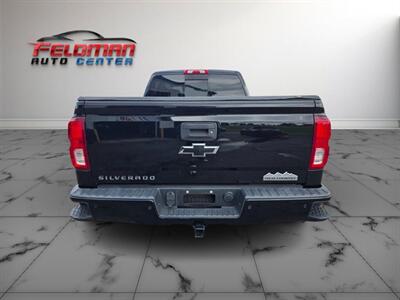 2018 Chevrolet Silverado 1500 High Country   - Photo 2 - Greensburg, IN 47240-9353