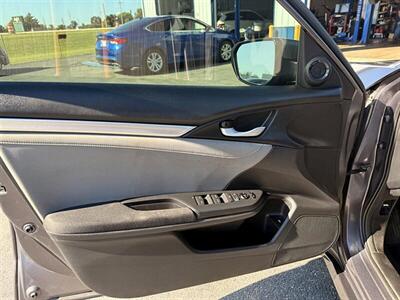 2018 Honda Civic EX   - Photo 10 - Greensburg, IN 47240-9353