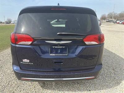 2017 Chrysler Pacifica Touring L Plus - Photo 10 - Greensburg, IN 47240-9353