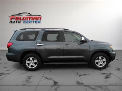 2008 Toyota Sequoia Limited   - Photo 9 - Greensburg, IN 47240-9353
