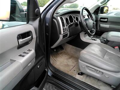 2008 Toyota Sequoia Limited   - Photo 15 - Greensburg, IN 47240-9353