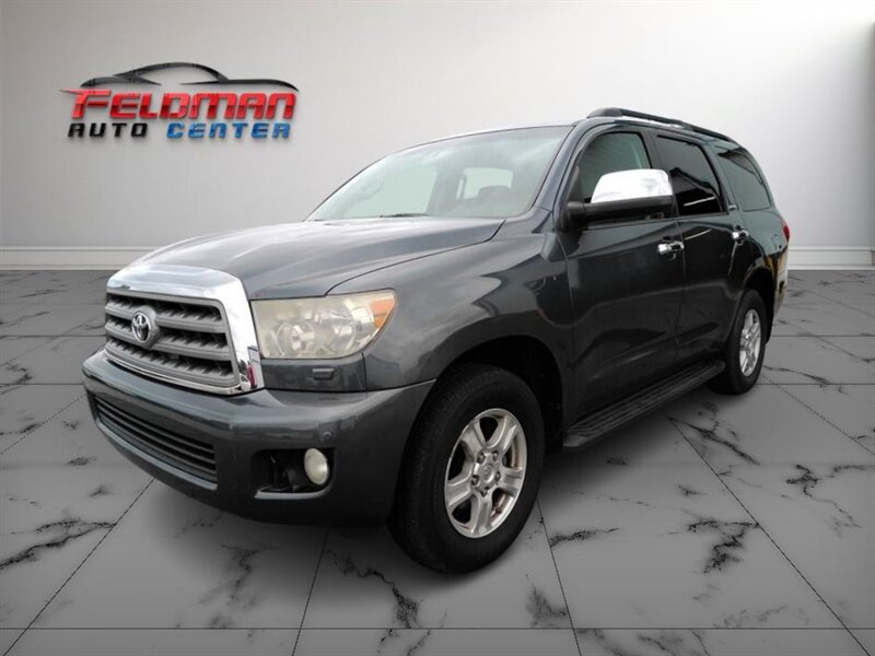 2008 Toyota Sequoia Limited - Photo 1 - Greensburg, IN 47240-9353