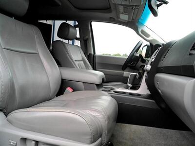 2008 Toyota Sequoia Limited   - Photo 6 - Greensburg, IN 47240-9353