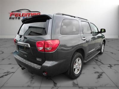 2008 Toyota Sequoia Limited   - Photo 8 - Greensburg, IN 47240-9353