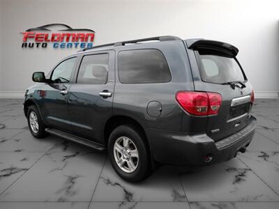 2008 Toyota Sequoia Limited   - Photo 4 - Greensburg, IN 47240-9353