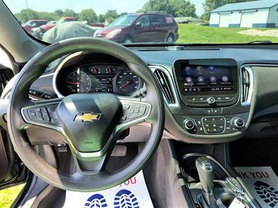 2020 Chevrolet Malibu LT   - Photo 12 - Greensburg, IN 47240-9353