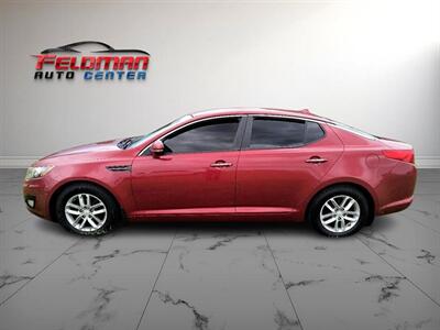 2013 Kia Optima LX   - Photo 2 - Greensburg, IN 47240-9353