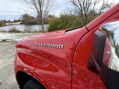 2023 Chevrolet Silverado 1500 LT   - Photo 27 - Greensburg, IN 47240-9353
