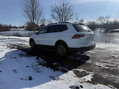 2018 Volkswagen Tiguan 2.0T SE 4Motion   - Photo 3 - Greensburg, IN 47240-9353